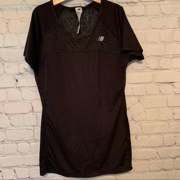 New Balance Shirt - Picture 1 of 9